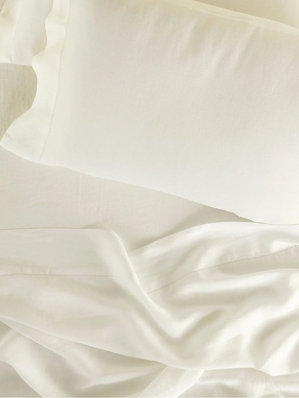 Pottery Barn Belgian Flax Linen Hemstitch Pillowcases - Set Of 2 Standard